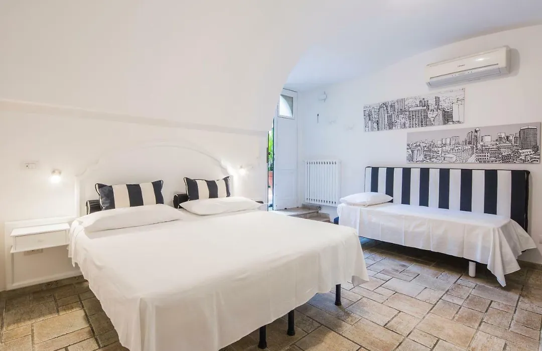 Villa Elisa Holiday Home-1
